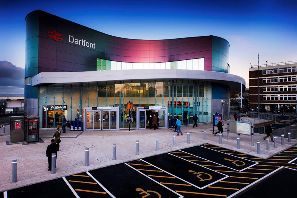 Gatwick Airport To Dartford