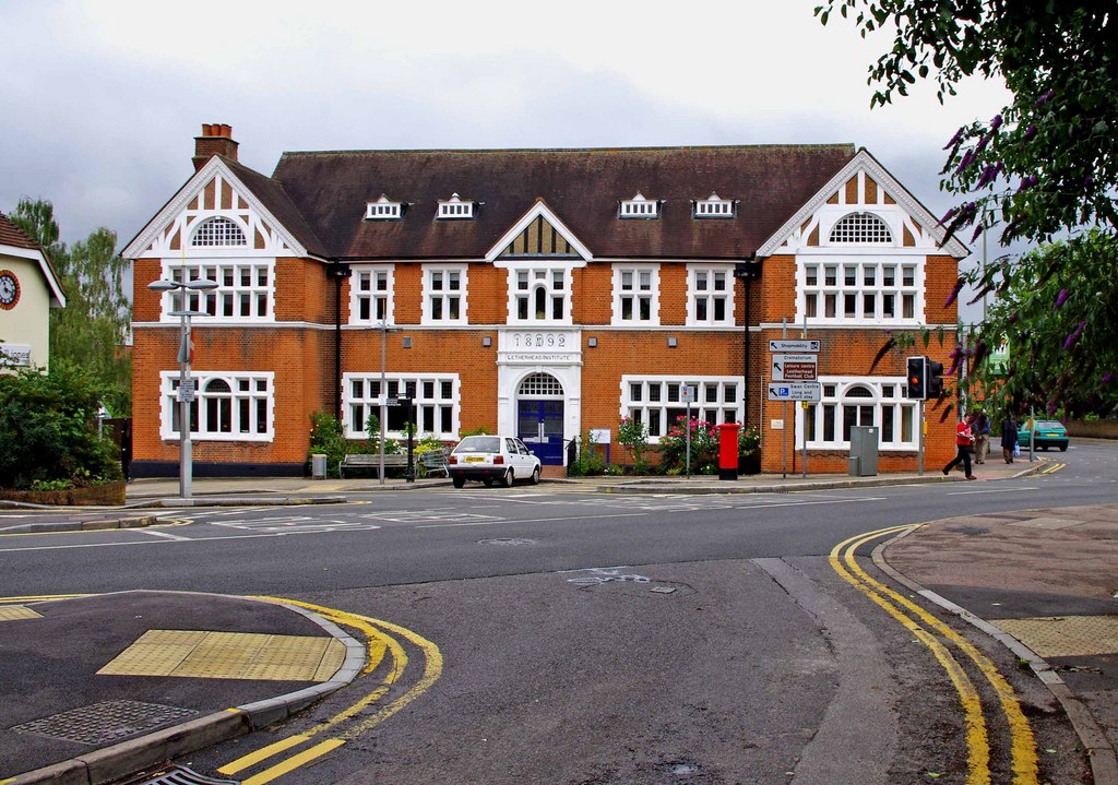 Leatherhead To Heathrow Airport