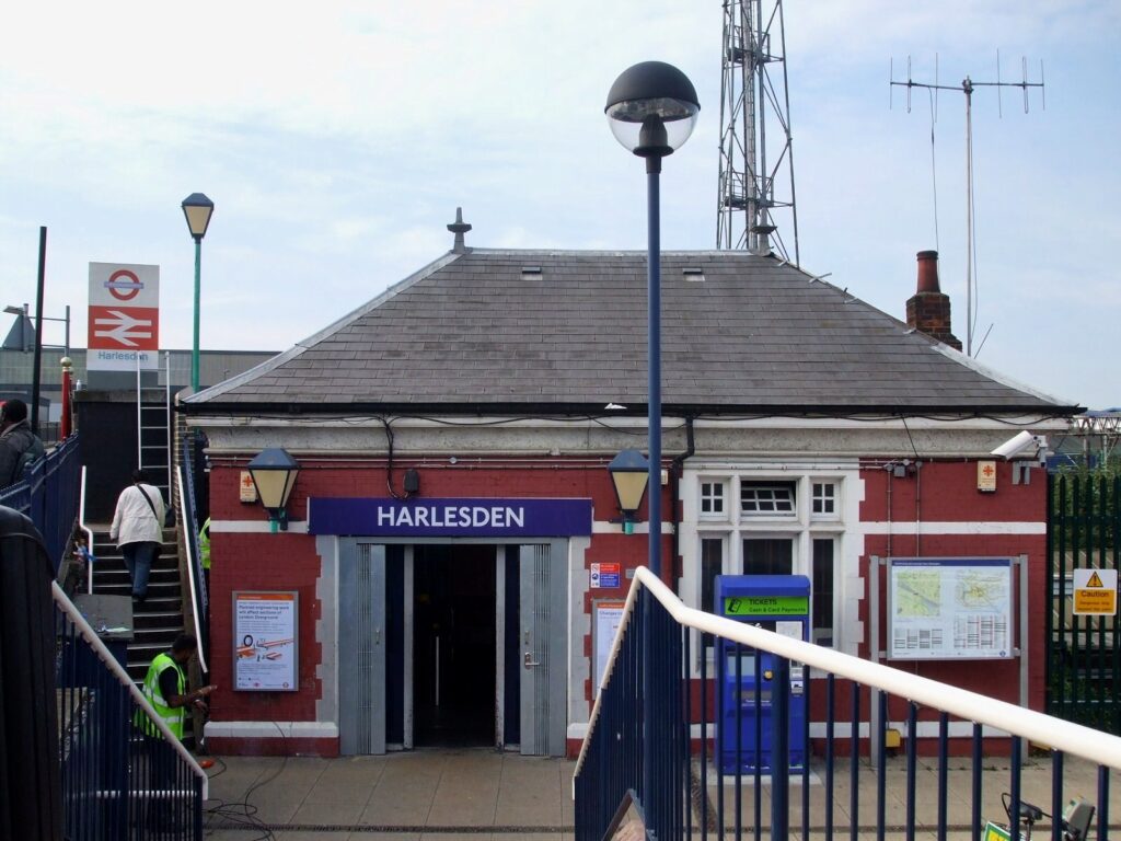 Heathrow Airport To Harlesden