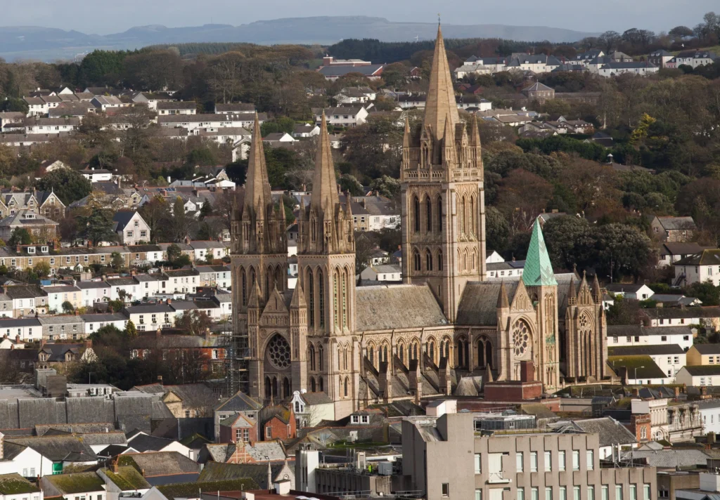 Truro To Heathrow Airport