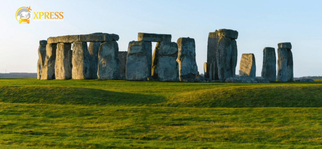 Luton Airport to Stonehenge