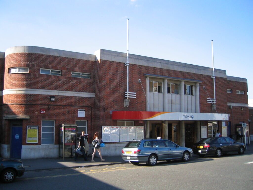 Woking To Heathrow Airport