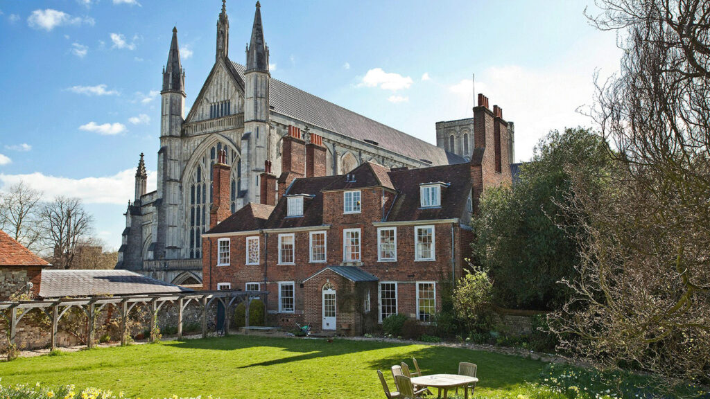 Winchester To Heathrow Airport