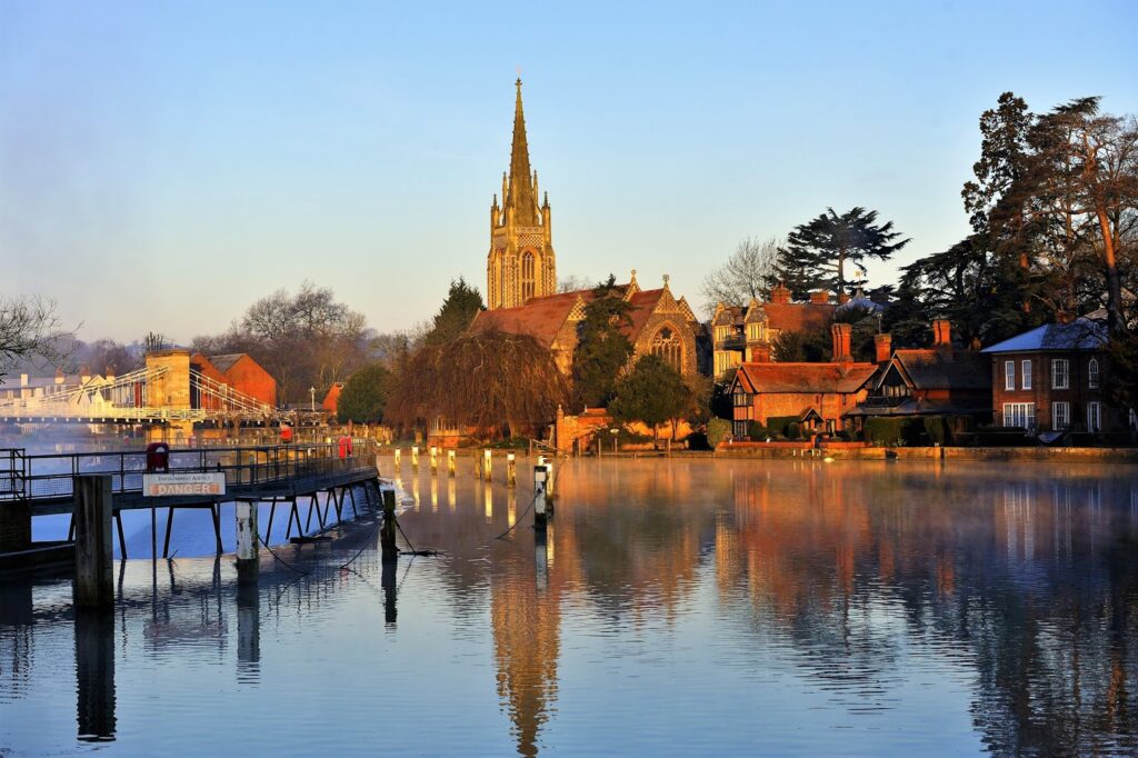 Marlow To Heathrow Airport
