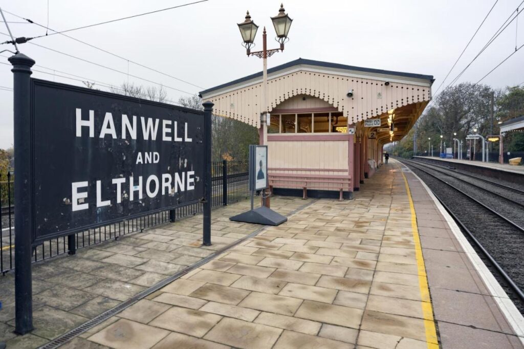 Hanwell To Heathrow Airport