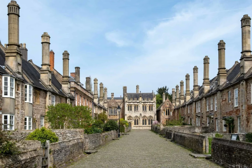 Wells To Heathrow Airport