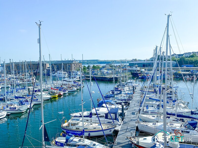 Heathrow Airport To Milford Haven