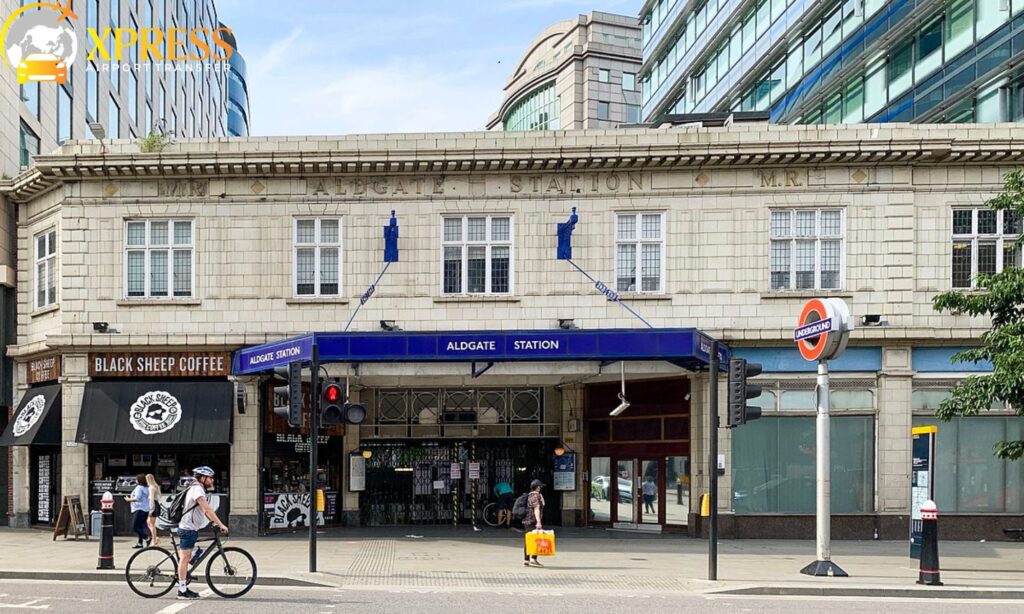 Aldgate to Gatwick Airport